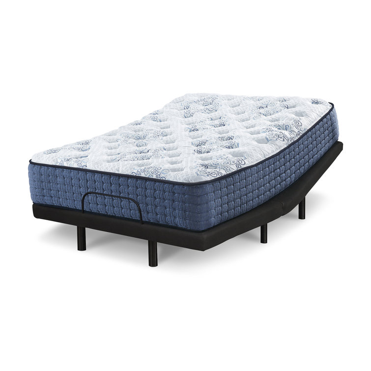 Signature Design by Ashley Mt Dana Plush 2Piece Queen Mattress Package